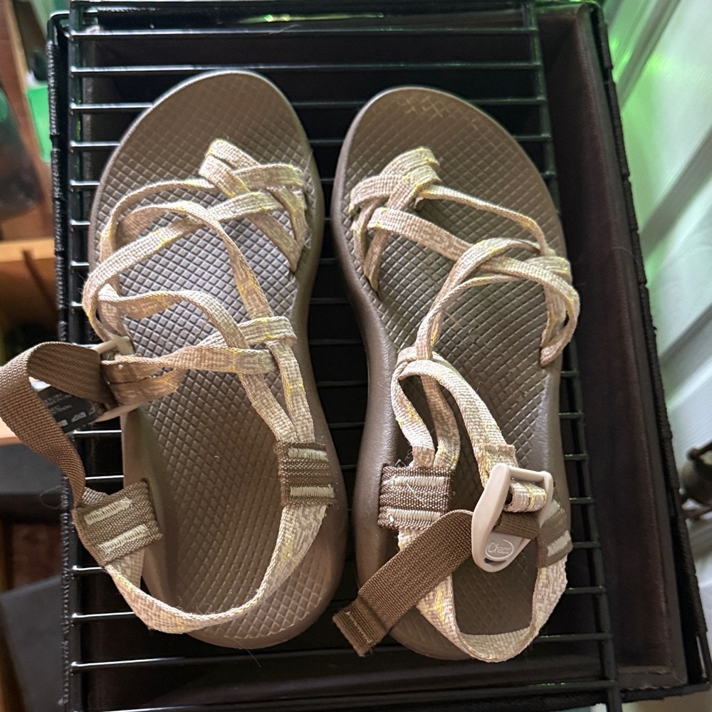 Chaco Women's Beige Strappy Sandals